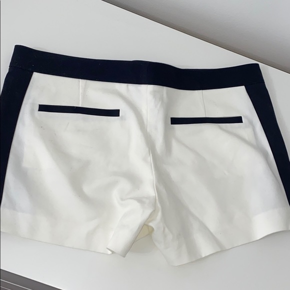 Shorts - Picture 3 of 3